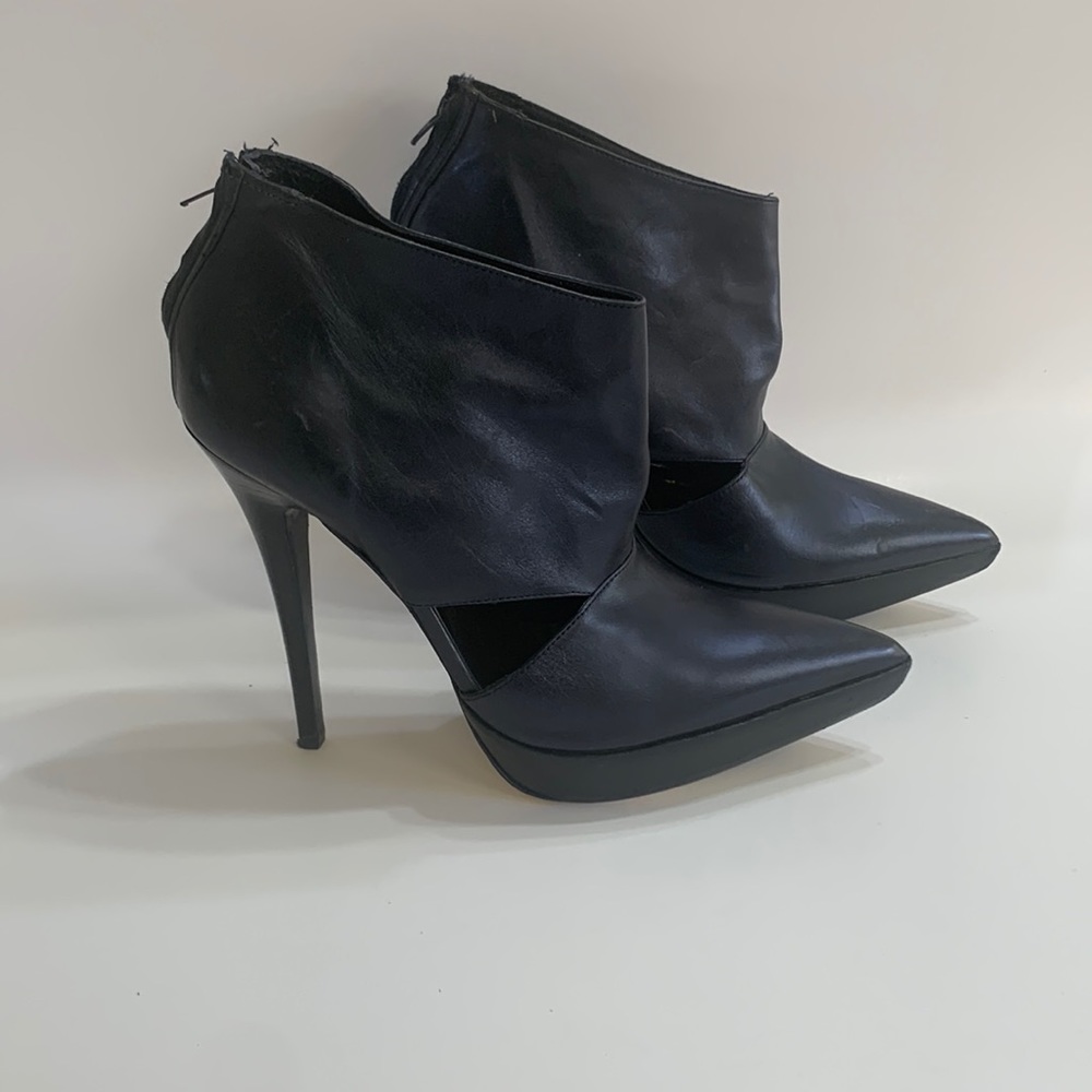 Barbara Bui bootie pointed toe open sides